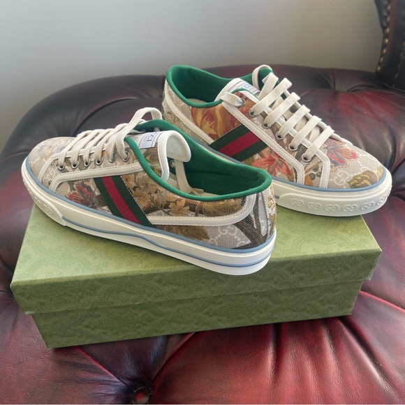 NIB Authentic Gucci Supreme H2O Floral
Tennis Sneaker - Picture 2 of 6